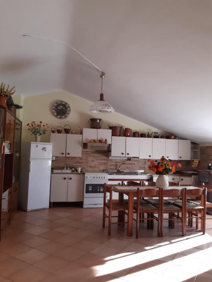 Il Girasole Acomodação com café da manhã Castelvecchio Calvisio Exterior foto